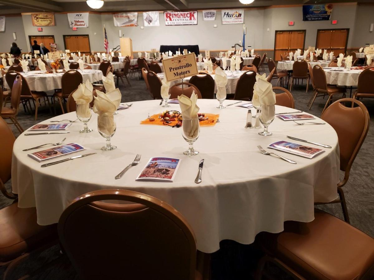 Crossroads Hotel And Huron Event Center מראה חיצוני תמונה